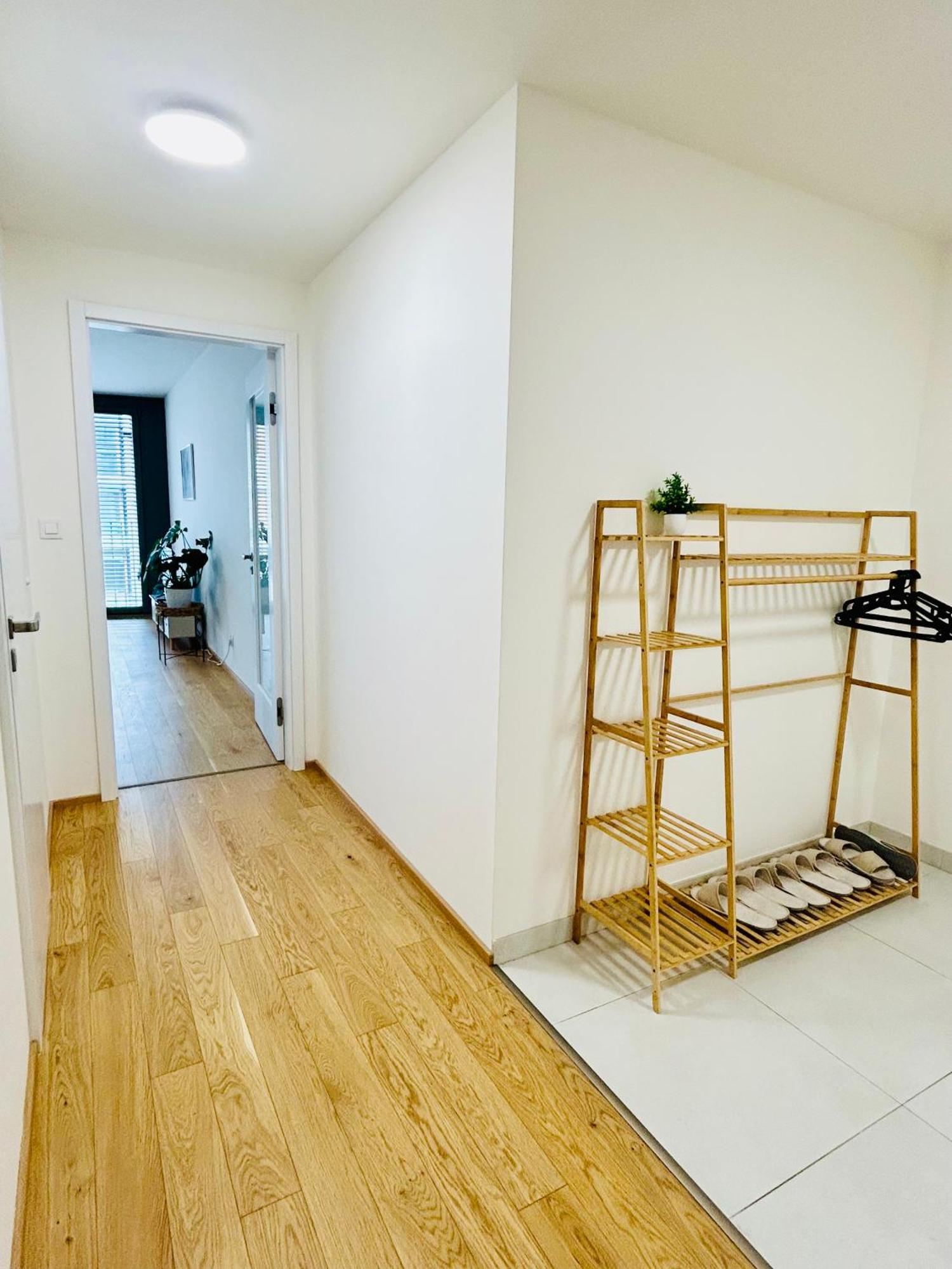 Appartement New Luxury At Andel Metro Station Prague
