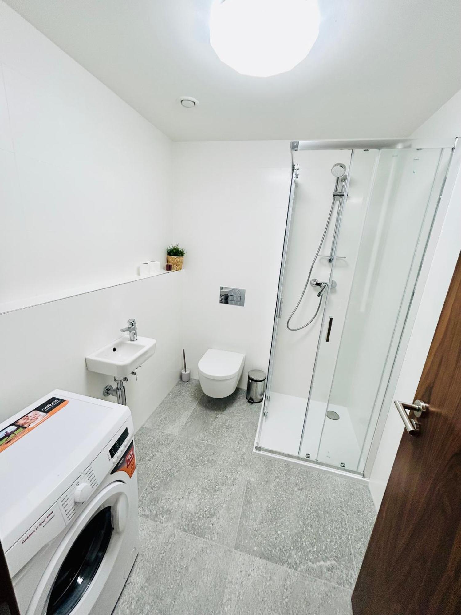 Appartement New Luxury At Andel Metro Station