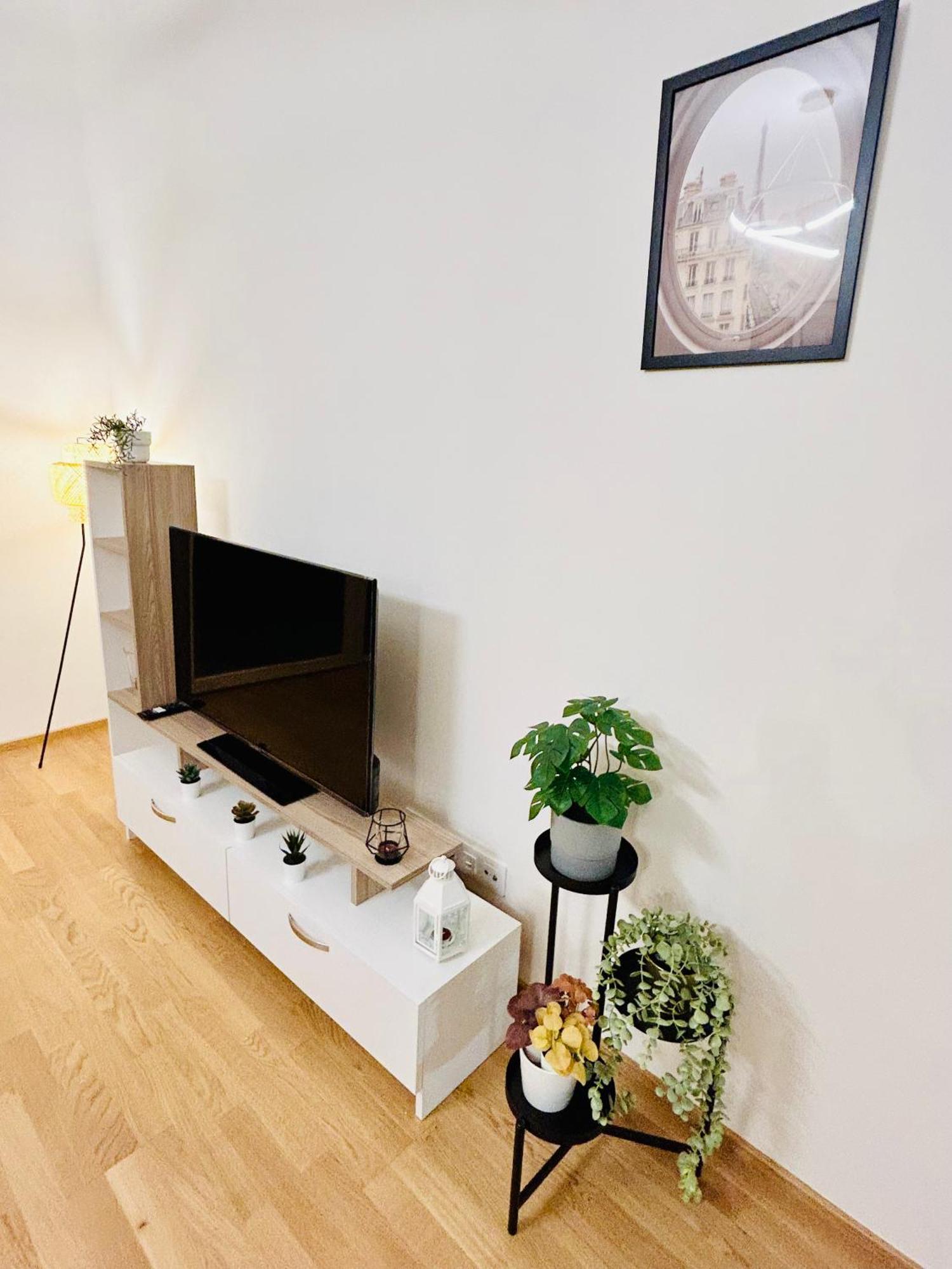 Appartement New Luxury At Andel Metro Station Prague