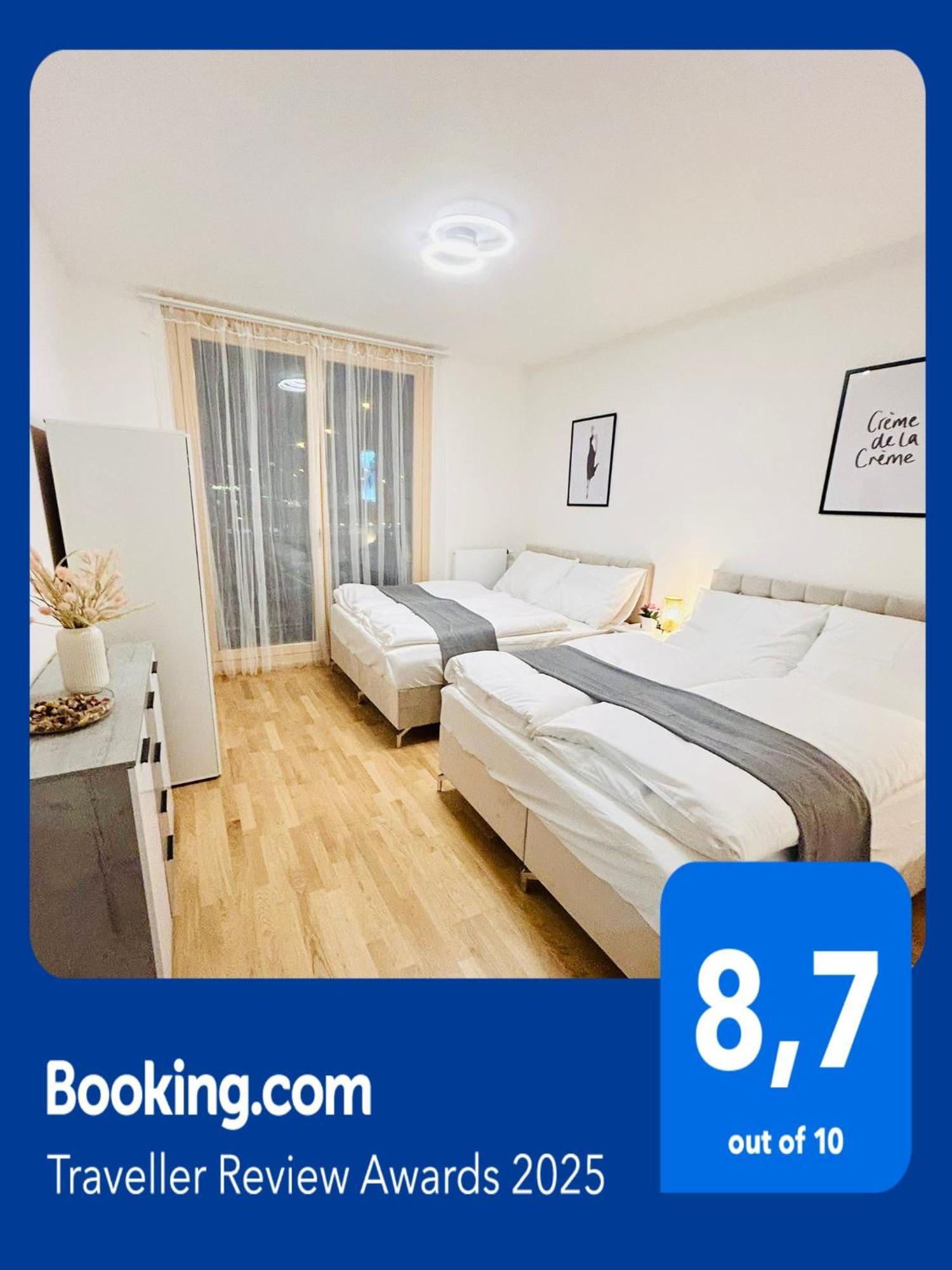 Appartement New Luxury At Andel Metro Station